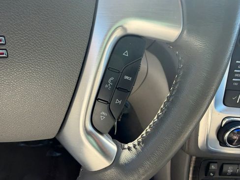 Used 2016 GMC Acadia SLT FWD image 23