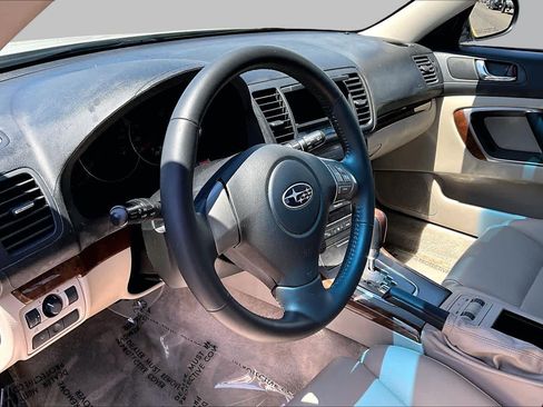 Used 2008 Subaru Outback 2.5i Limited AWD/4WD image 17