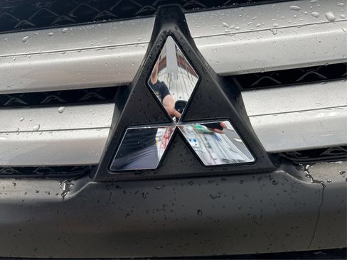 Used 2020 Mitsubishi Eclipse Cross ES FWD image 23
