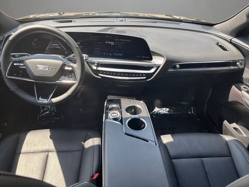 Used 2024 Cadillac Lyriq Luxury image 44