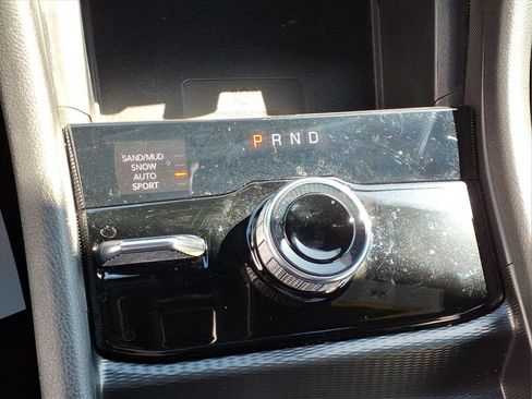 Used 2025 Jeep Grand Cherokee Limited w/ Luxury Tech Group II image 27