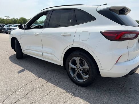 Used 2024 Ford Escape ST-Line w/ Tech Pack #1 AWD/4WD image 5