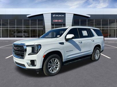 Used 2022 GMC Yukon SLT w/ SLT Premium Package