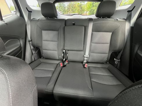 Used 2024 GMC Terrain SLE image 43