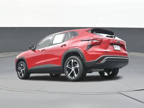 Used 2026 Chevrolet Trax RS FWD image 44