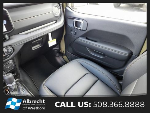 New 2026 Jeep Gladiator Sport AWD/4WD image 15