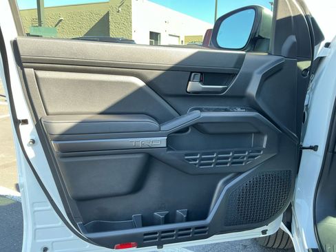 Certified 2025 Toyota Tacoma TRD Sport image 13