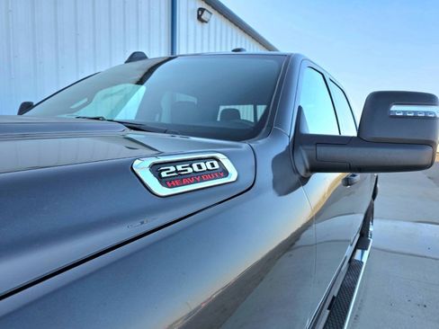 Used 2024 RAM 2500 Tradesman w/ Chrome Appearance Group AWD/4WD image 4