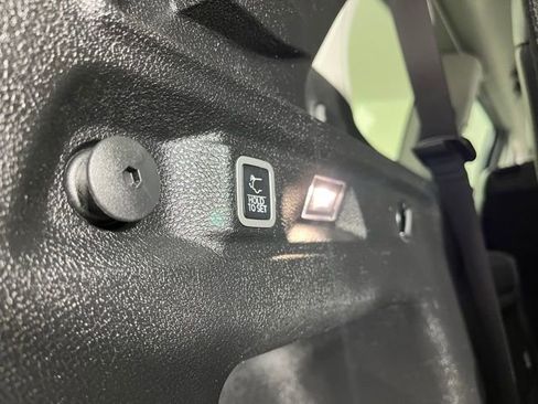 Used 2023 Jeep Grand Cherokee L Limited w/ Black Appearance Package image 44