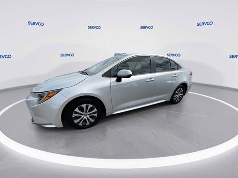 Used 2022 Toyota Corolla LE FWD image 4
