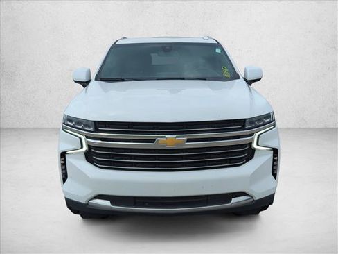 Used 2021 Chevrolet Suburban LT RWD image 2