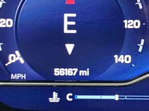 Used 2023 Chevrolet Suburban RST image 12