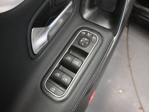 Used 2025 Mercedes-Benz CLA 250 image 12