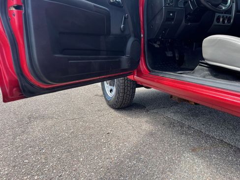 Used 2011 Chevrolet Colorado W/T image 8