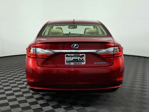 Used 2018 Lexus ES 300h w/ Luxury Package image 10