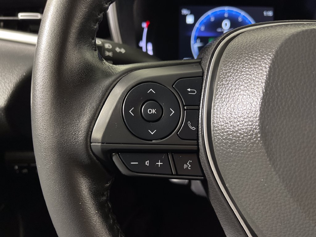 Certified 2025 Toyota Corolla XSE FWD image 26