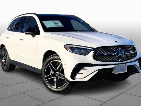 Used 2026 Mercedes-Benz GLC 300 4MATIC image 2