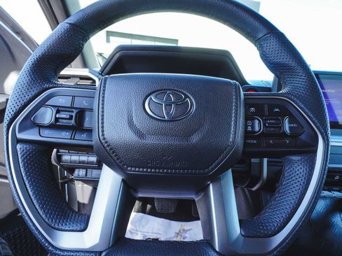 Used 2025 Toyota Tacoma TRD Off-Road image 26