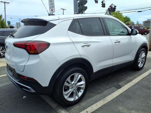 Used 2023 Buick Encore GX Preferred w/ Cold Weather Comfort Package FWD image 4