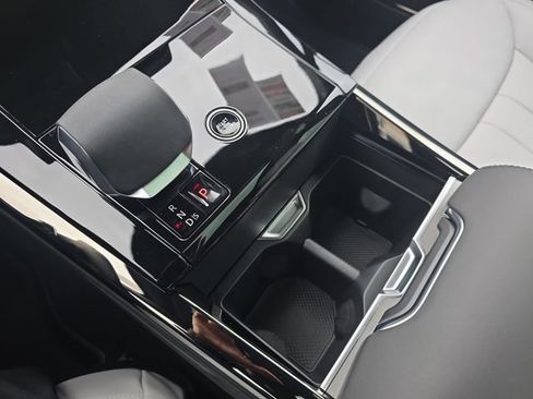 New 2026 Land Rover Range Rover Sport Dynamic SE AWD/4WD image 18