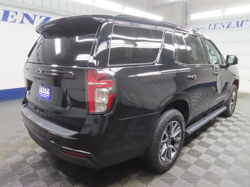Used 2024 Chevrolet Tahoe Z71 w/ Luxury Package AWD/4WD image 5