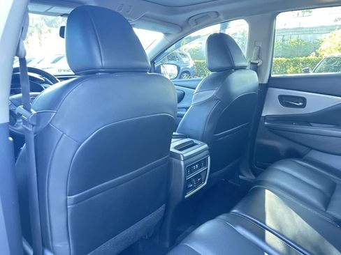 Used 2021 Nissan Murano SL w/ SL Moonroof Package image 14