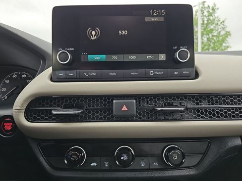 Used 2023 Honda HR-V LX image 25