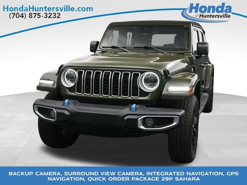 Used 2024 Jeep Wrangler Unlimited Sahara w/ Technology Group AWD/4WD image 2