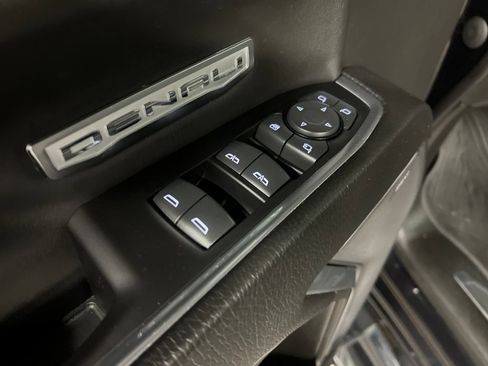 Certified 2022 GMC Sierra 1500 Denali w/ Technology Package AWD/4WD image 16