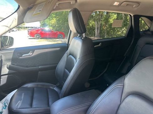 Used 2020 Ford Escape SEL image 18