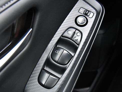 Used 2024 Nissan Sentra SV image 28