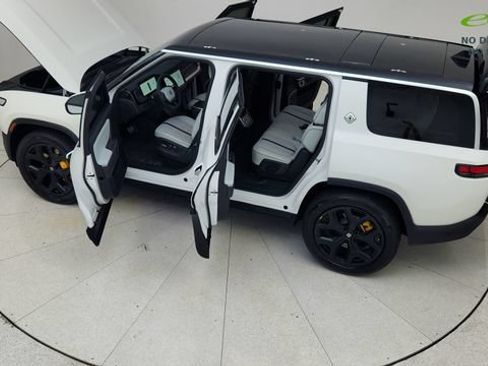Used 2024 Rivian R1S Adventure AWD/4WD image 87