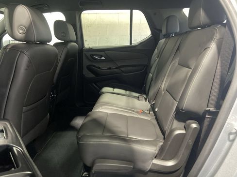 Certified 2023 Chevrolet Traverse LT AWD/4WD image 24