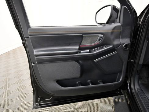 Used 2025 Ford Expedition Tremor image 14