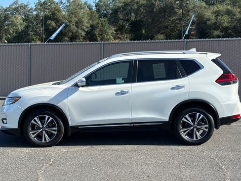 Used 2017 Nissan Rogue SL w/ SL Premium Package AWD/4WD image 6