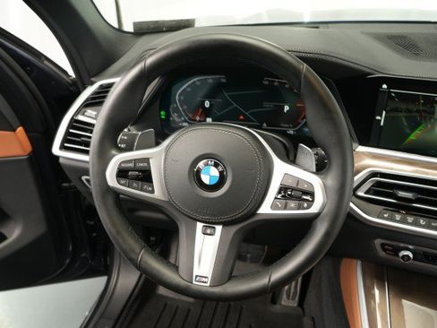Used 2022 BMW X5 xDrive40i w/ M Sport Package AWD/4WD image 39