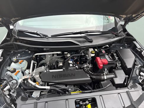 Certified 2026 Nissan Rogue SV w/ SV Premium Package FWD image 28