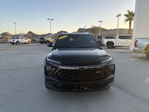 Used 2024 Chevrolet TrailBlazer RS AWD/4WD image 2