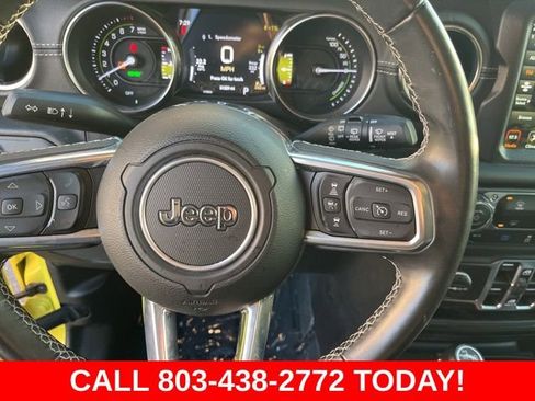 Used 2022 Jeep Wrangler Unlimited Sahara w/ Safety Group AWD/4WD image 18