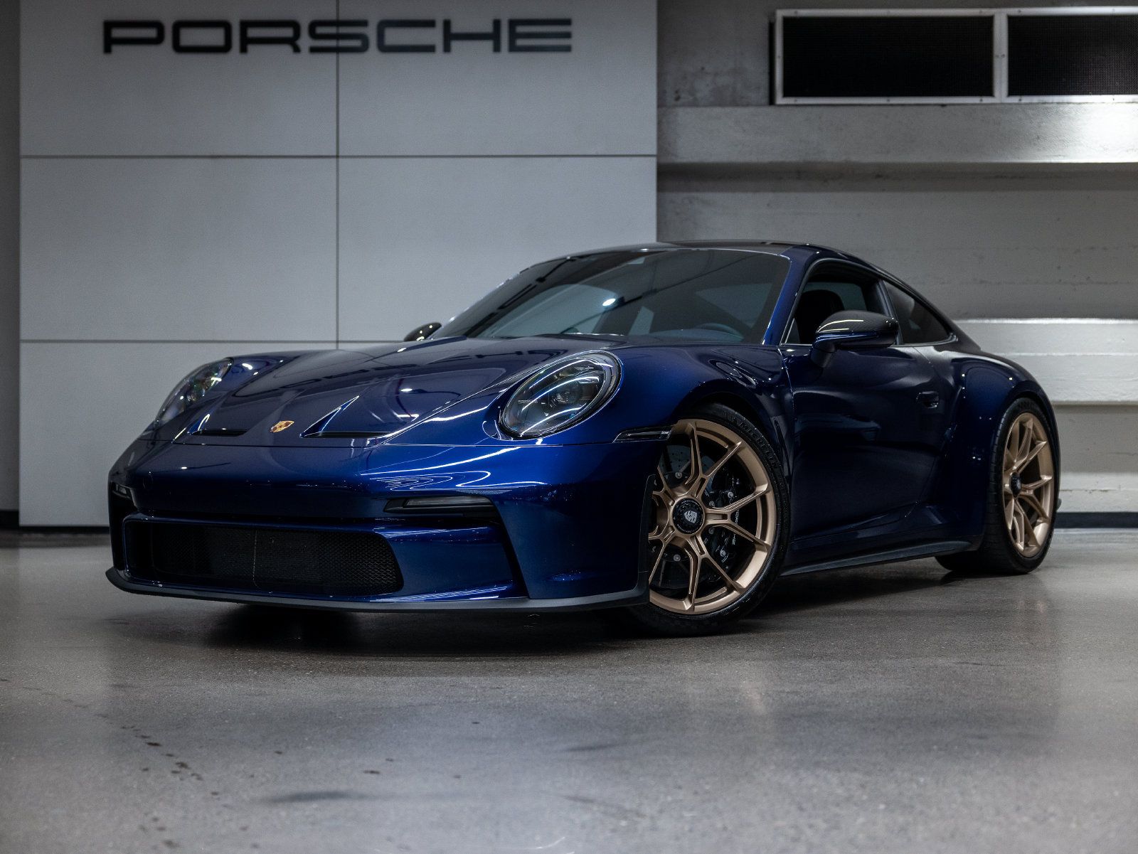 Certified 2023 Porsche 911 GT3 RWD image 1