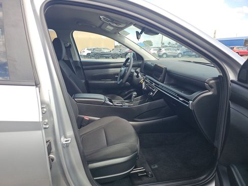 Used 2026 Hyundai Tucson SEL FWD image 13