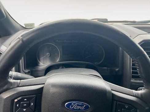 Used 2019 Ford F150 XLT w/ Equipment Group 302A Luxury AWD/4WD image 13