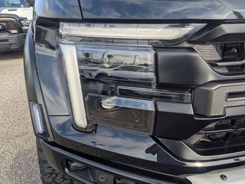 Used 2025 Ford F150 Raptor AWD/4WD image 10