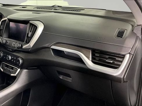 Used 2022 GMC Terrain SLT w/ Infotainment Package II AWD/4WD image 24