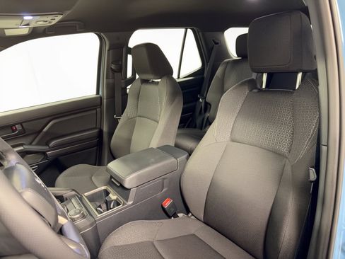Used 2026 Toyota 4Runner SR5 RWD image 5