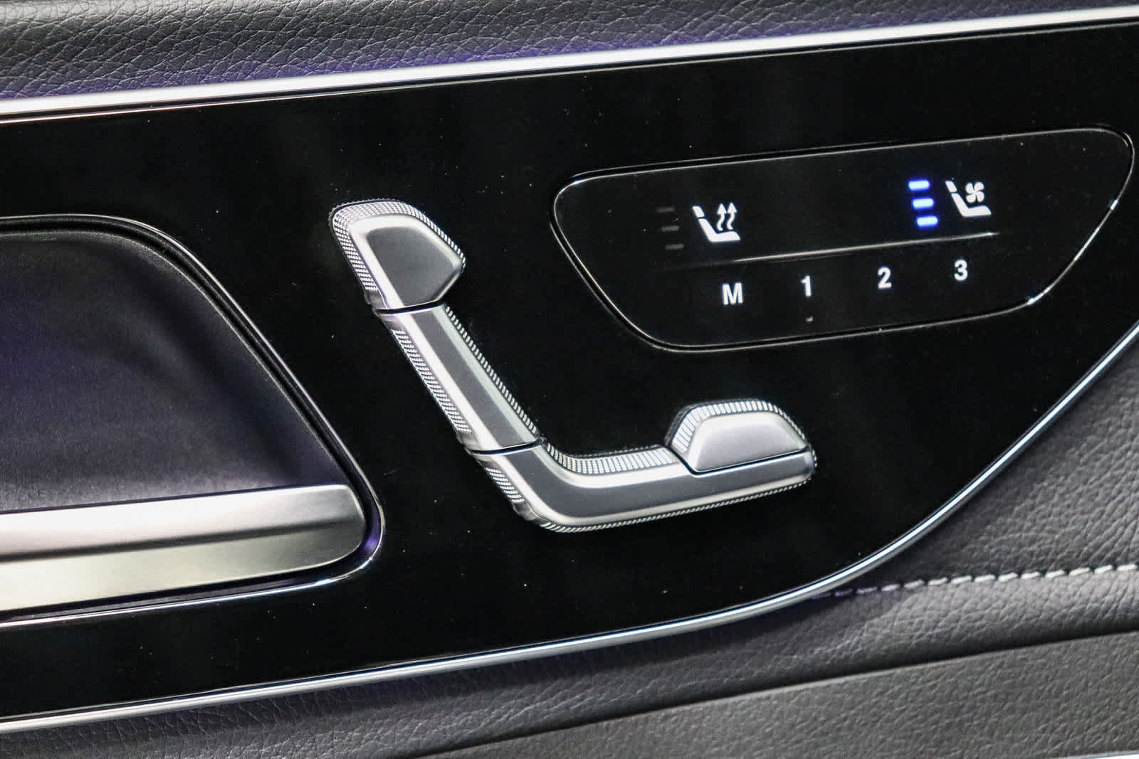 Certified 2024 Mercedes-Benz EQE 350+ 4MATIC SUV image 23