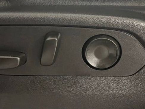 Certified 2024 Chevrolet Tahoe Z71 w/ Luxury Package image 22