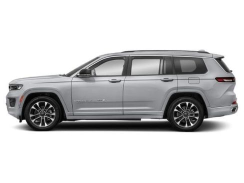 Used 2022 Jeep Grand Cherokee L Overland w/ Luxury Tech Group IV AWD/4WD image 2
