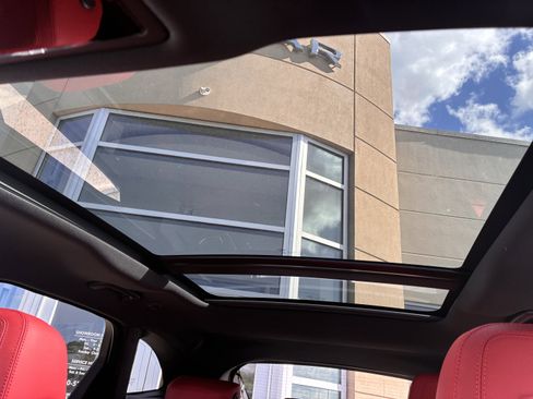 Used 2026 Jaguar F-PACE R-Dynamic S image 22