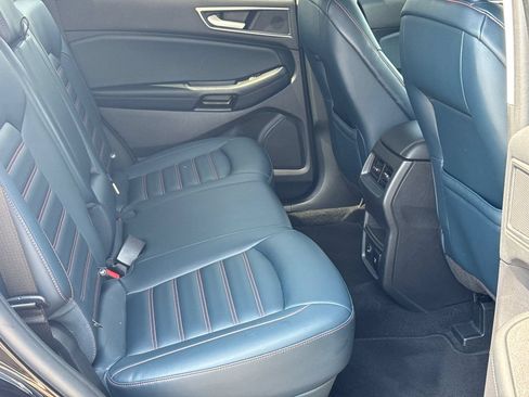 Used 2022 Ford Edge SEL w/ Sport Appearance Package AWD/4WD image 17